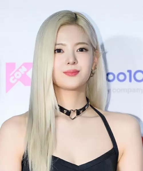 ITZY・リア