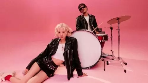 BLACKPINK・ロゼ、ブルーノマーズ