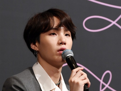 BTSのSUGAが初のフィーチャリングに挑戦。2人の大先輩と実現した“極上コラボ”に早くも期待大