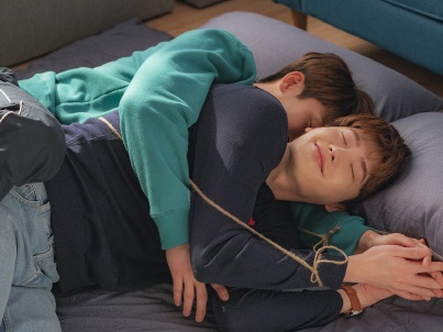 イ ジョンソク 主演ドラマでイケメン俳優と添い寝 甘い寝顔にファン大興奮 Photo スポーツソウル日本版 イ ジョンソク 主演ドラマでイケメン俳優と添い寝 甘い寝顔にファン大興奮 Photo スポーツソウル日本版