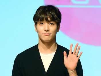 【全文】FTISLANDチェ・ジョンフン、芸能界引退へ。相次ぐ“引退＆脱退リレー”にファン騒然