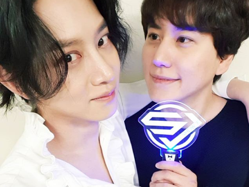 SUPER JUNIOR MARRY U CD ジャケカ　キュヒョン　ヒチョル SUPER JUNIOR MARRY U CD ジャケカ キュヒョン ヒチョル SUPER