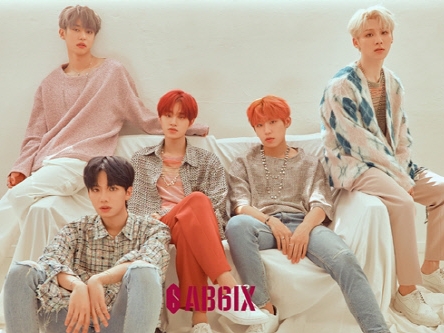 Wanna One出身イ・デフィらの新しいグループ「AB6IX」がデビュー！“完成型アイドル”