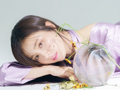 女優シン・セギョン、“美しすぎる”グラビア未公開カットが話題。「透明感がすごい！ 」【PHOTO】