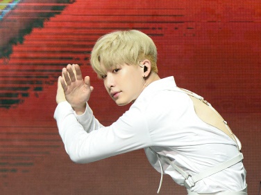 ウォノ直筆サイン入り公式写真…Wonho…モンスターエックス… ウォノ直筆サイン入り公式写真…Wonho…モンスターエックス…