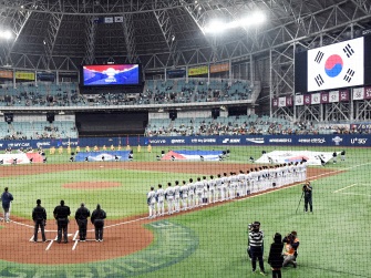 野球人気なし…韓国で行われたプレミア12、観客席はガラガラ。苦悩深まる