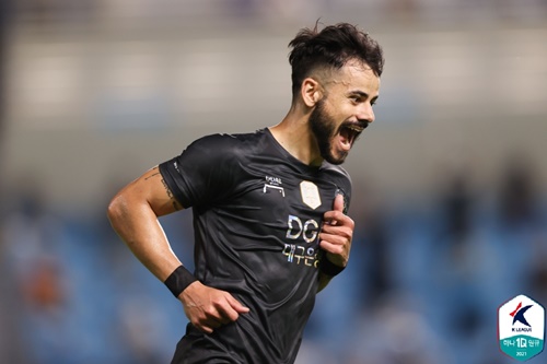 名古屋とaclで戦う大邱fc ブラジル人fwがハムストリング負傷で休養 体を仕上げてくると約束 スポーツソウル日本版 名古屋とaclで戦う大邱fc ブラジル人fwがハムストリング負傷で休養 体を仕上げてくると約束 スポーツソウル日本版