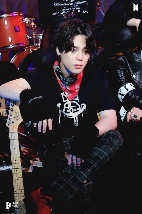 ずっとジミンに恋してる Bts Jimin パンク風衣装 でファンを魅了 Photo スポーツソウル日本版 ずっとジミンに恋してる Bts Jimin パンク風衣装 でファンを魅了 Photo スポーツソウル日本版