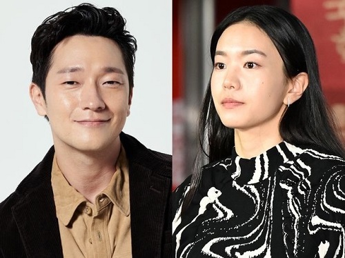 『D.P.』俳優ソン・ソックが“10歳年下”女優と熱愛中？ラブラブ秘話が注目されるも事務所は…