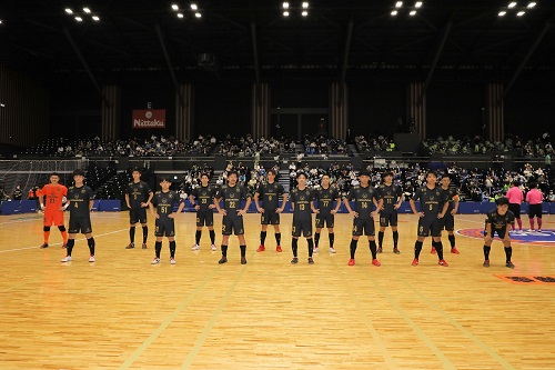 Fリーグ、Y.S.C.C.横浜・松井大輔がデビュー。「必ず日本を代表する選手になる」と前田佳宏監督