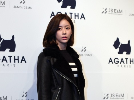 元サッカー韓国代表と離婚した女優パク・ヨンス、不在時に子供からコメントとった番組に激怒