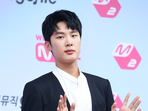 『梨泰院クラス』俳優キム・ドンヒ、嘘のいじめ暴露が“嫌疑なし”も再度疑惑否定「障がい者いじめなんてしてない」