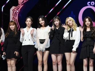 解散秒読みとなったLOVELYZ、全員参加のデビュー7周年記念パーティーを開催「いつもありがとう」