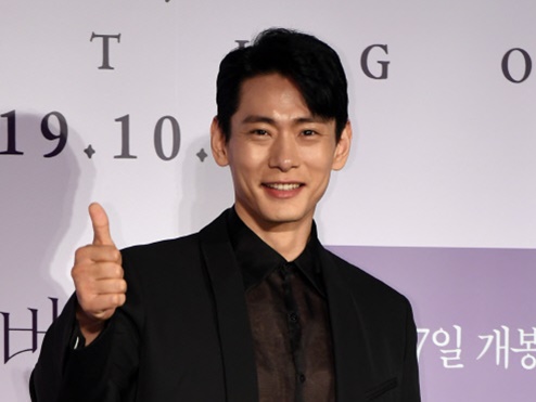 また一人韓国俳優がハリウッド進出、『アスダル年代記』俳優ユ・テオが「A24」作品に出演決定