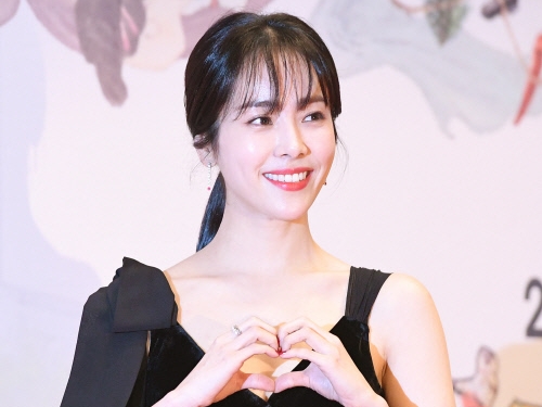 『イ・サン』女優ハン・ジミン、寒さを感じさせない“暖かいビジュアル”披露「ドキドキします」【PHOTO】