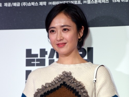 俳優チソンと13年ぶりに共演中の女優キム・ミンジョンが所属事務所に契約解除を要求