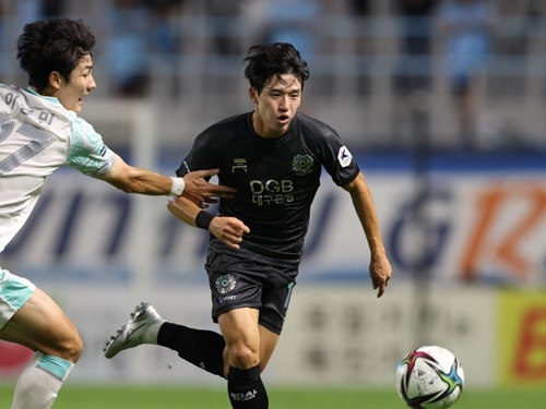 名古屋グランパスと戦う大邱fcのイケメン選手 チョン スンウォンの自撮りに反響続々 Photo スポーツソウル日本版