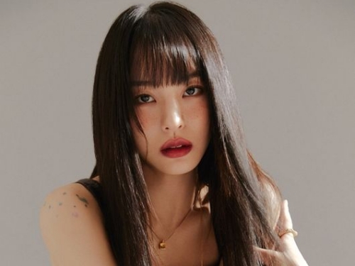 話題の『スウパ』出演の“美しすぎるダンサー”NO:ZE（ノジェ）、MZ世代向け雑誌の表紙モデルに【PHOTO】