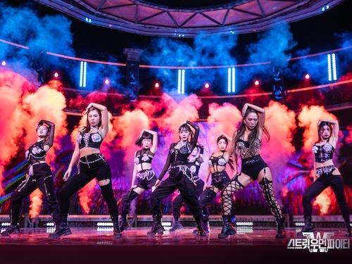 「2021 MAMA」ホストのイ・ヒョリと『STREET WOMAN FIGHTER』メンバーが夢のコラボ公演！