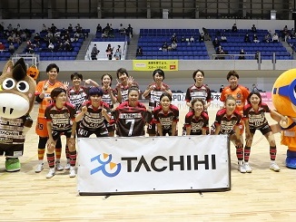 女子Fリーグ、 立川・府中が神戸に勝利。岡山洋介監督「セットプレーが分かれ目」