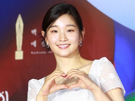 【特写】『パラサイト』『青春の記録』の女優パク・ソダム、ガン手術から5カ月ぶり