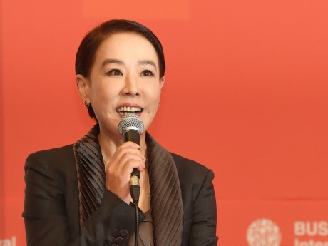 主演したNetflix映画が公開を控えているなか…意識不明のまま移送された韓国女優、現在の状態は？