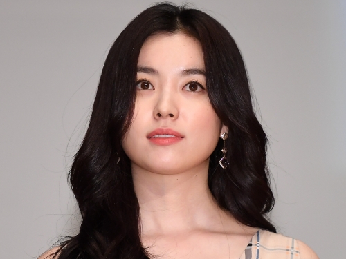 『トンイ』女優ハン・ヒョジュ、カラコンで別人？“攻めビジュアル”に反響「20代にしか見えん」【PHOTO】