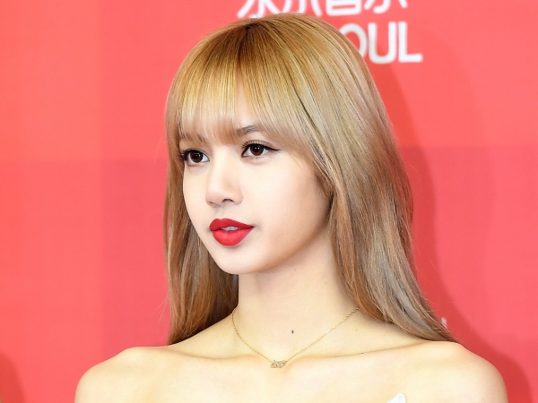 “最短記録保持者”BLACKPINKリサ、『LALISA』がSpotifyのストリーミング再生回数2億回を突破