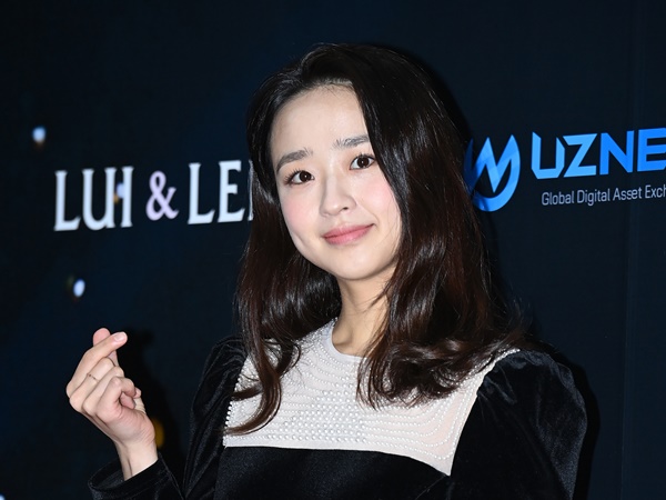 元新体操選手ソン・ヨンジェ、ミニスカコーデから際立つスラリ美脚…「可愛すぎます」【PHOTO】