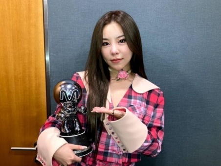 MAMAMOO フィイン 2022 SEASON'S GREETINGS MAMAMOO フィイン 2022 SEASON'S GREETINGS UNBOXING] - WHEEIN (휘인