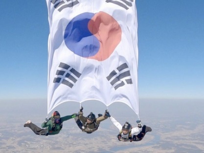 ウクライナ義勇軍に韓国から初参戦！元軍人のユーチューバー「韓国を代表して地位を高める」