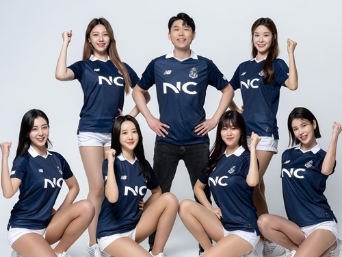 日本人所属の韓国Kリーグ2部クラブ、2022シーズンを共に戦うチアリーダー陣の最新SHOT公開！【PHOTO】