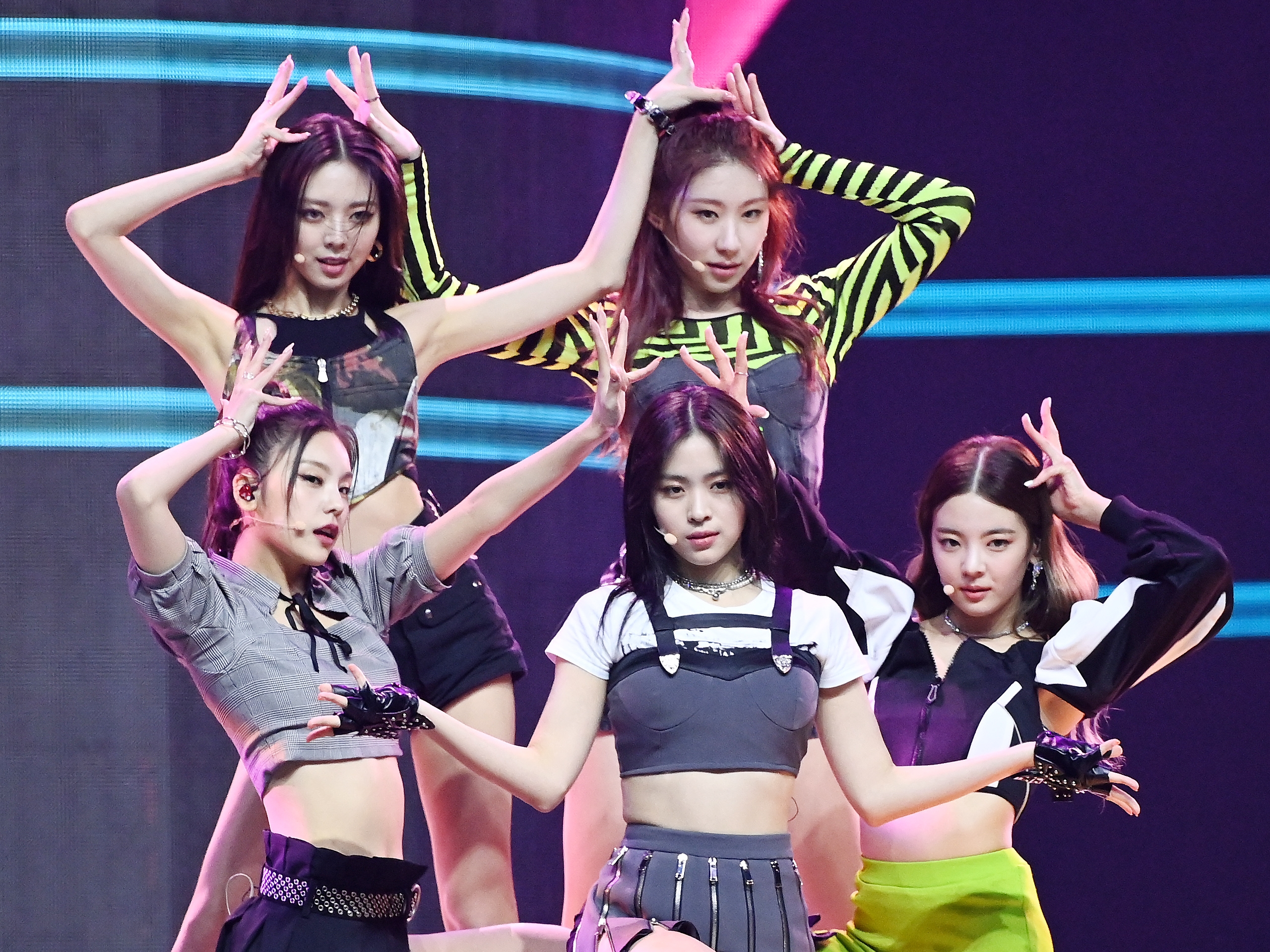 「異例の速さ…」日本デビュー3カ月のITZY、日本ゴールドディスク大賞で初受賞！