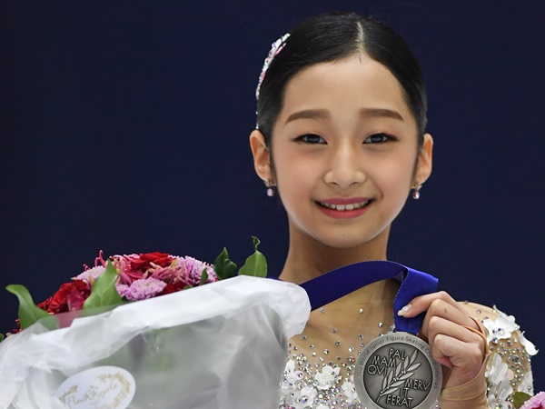 “女王”キム・ヨナ以来16年ぶり！韓国の14歳シン・ジア、世界ジュニア選手権で銀メダル獲得の快挙