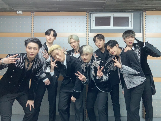 ワールドツアー中のATEEZ、スペイン公演が大盛り上がり！フラメンコやスペインの曲も披露