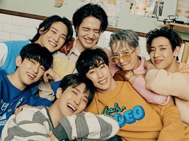 「笑顔が眩しい」GOT7、ファンコンのコンセプトフォトを公開！互いに寄り添う姿に“グッ”とくる