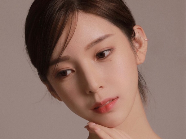 “顔面・骨盤の整形”説も出た韓国の美しすぎる漫画家Yaongyi、相変わらずの美貌＆ボディライン【PHOTO】