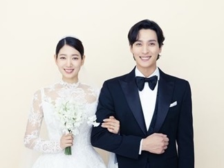 第1子を出産したばかりの『美男ですね』女優パク・シネにお祝い事が重なった！実兄が結婚を発表