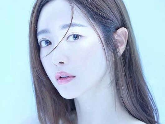 「昔の顔は助演にとどまる顔だった。後悔ない」と整形を肯定的にとらえる韓国女優が話題