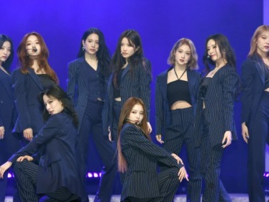 fromis_9、カムバック直前にメンバー5人が交通事故で怪我…「回復優先、流動的」