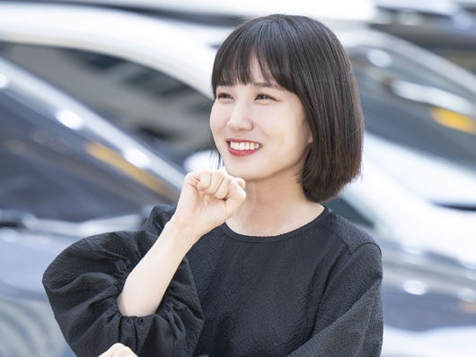 ドラマ『ウ・ヨンウ弁護士は天才肌』で大注目！女優パク・ウンビン、小学3年生時の写真公開