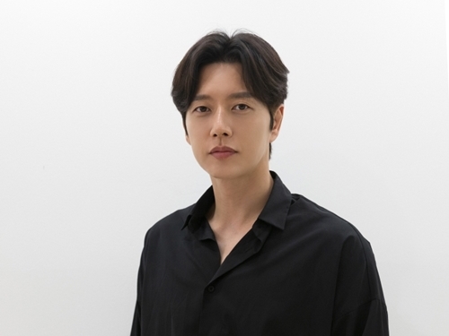 『星から来たあなた』出演俳優、“麻薬投薬疑惑”のニュースを強く否定「明白な虚偽事実で、無関係」【全文】