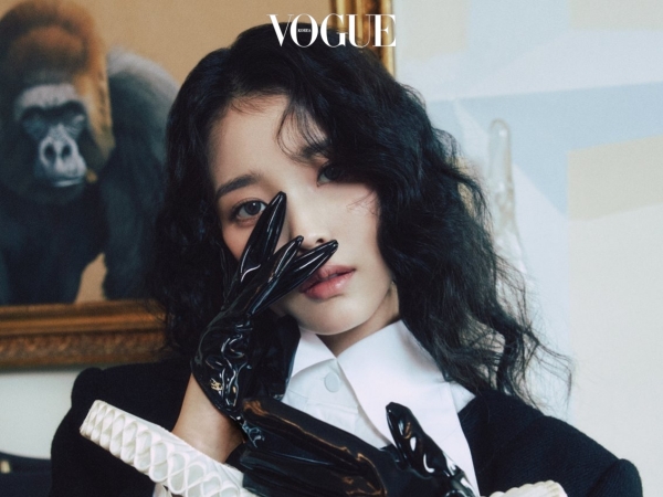 【写真】IUが『VOGUE』に登場！“韓国最大規模の公演”について明かす「歌どころじゃなかった」