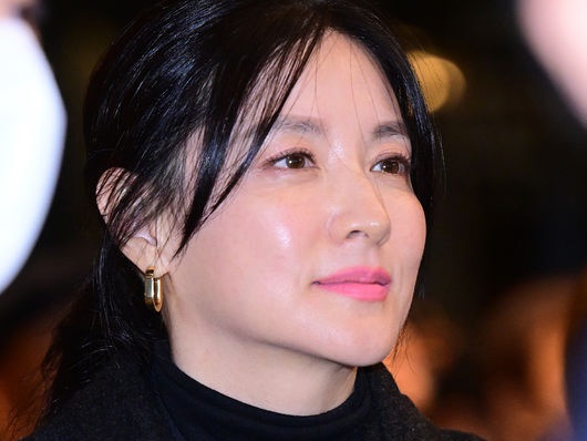 『チャングム』女優イ・ヨンエ、新ドラマの出演を「肯定的に検討中」…女性指揮者の物語か