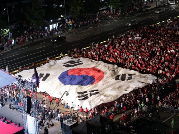 ソウル雑踏事故の余波はサッカーW杯にも…韓国で街頭応援の中止が決定「国民感情に合わない」