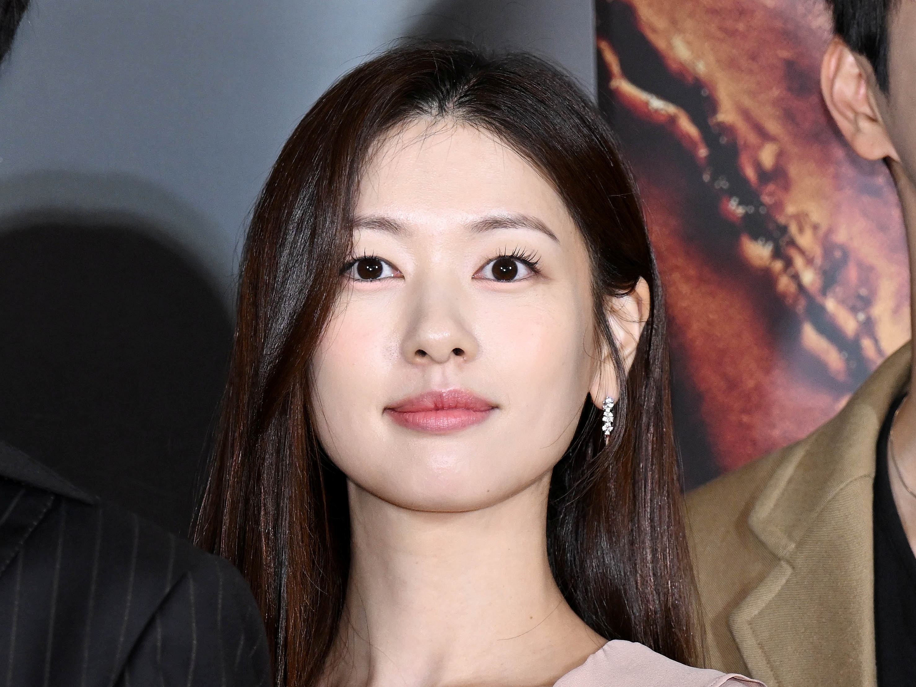 Netflix『還魂』女優チョン・ソミン、欠点ひとつない“スッピン”をドアップで公開！「ポイントは…」