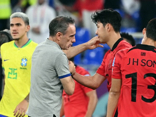 ブラジルに1-4の大敗を喫した韓国のベント監督、再契約を拒絶「しばらく休む」【カタールW杯】