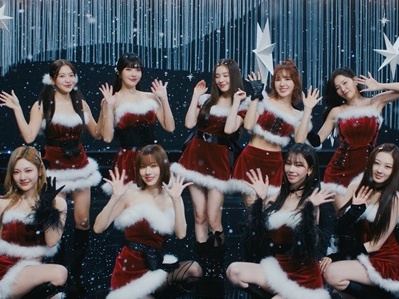 顔面偏差値高すぎ？Red Velvet×aespa、新曲のMVティーザー公開…サンタ姿でパーティーを開催！