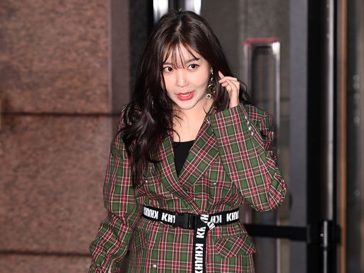 芸能人だと気付かれずにナンパされ…「自己紹介しなきゃならない？」元韓国アイドルが愚痴こぼす