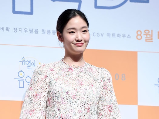 女優キム・ゴウン、Netflixでも人気のドラマ『シスターズ』を終えて感想「インジュも幸せに」